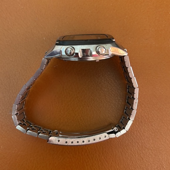 Vintage Innovative Time digital watch. - Picture 10 of 11